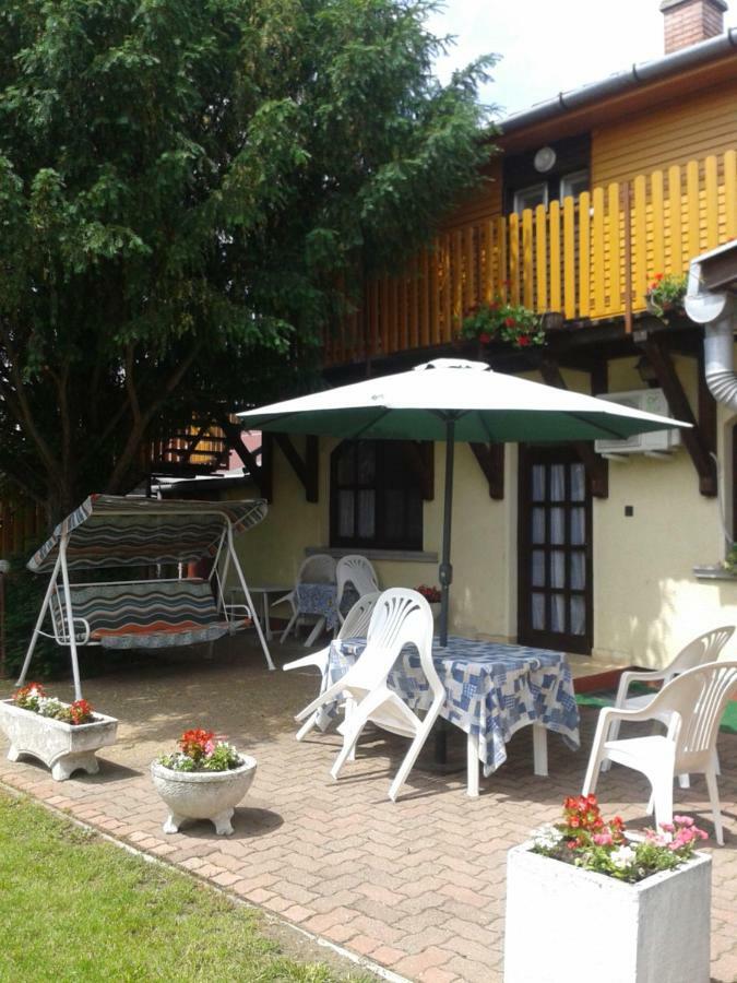 Sarkadi Apartman Хайдусобосло Экстерьер фото
